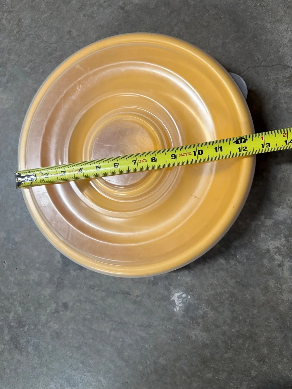 Round Yellow Plastic Tray For Snack and Dip.